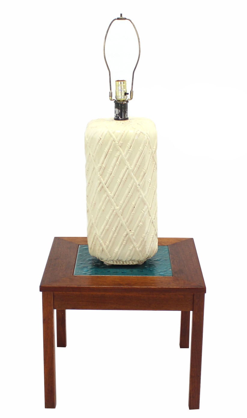 Faux Bamboo Decorated Pattern Table Lamp 2