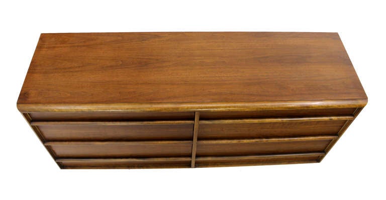 American Mid-Century Modern Robsjohn-Gibbings Widdicomb Dresser