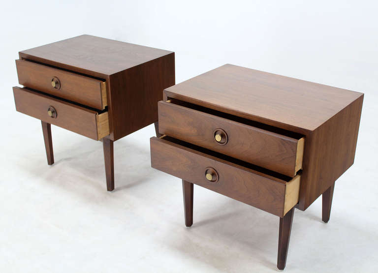 Pair of Mid-Century Modern, Two-Drawer Night Stands or End Tables In Excellent Condition In Rockaway, NJ