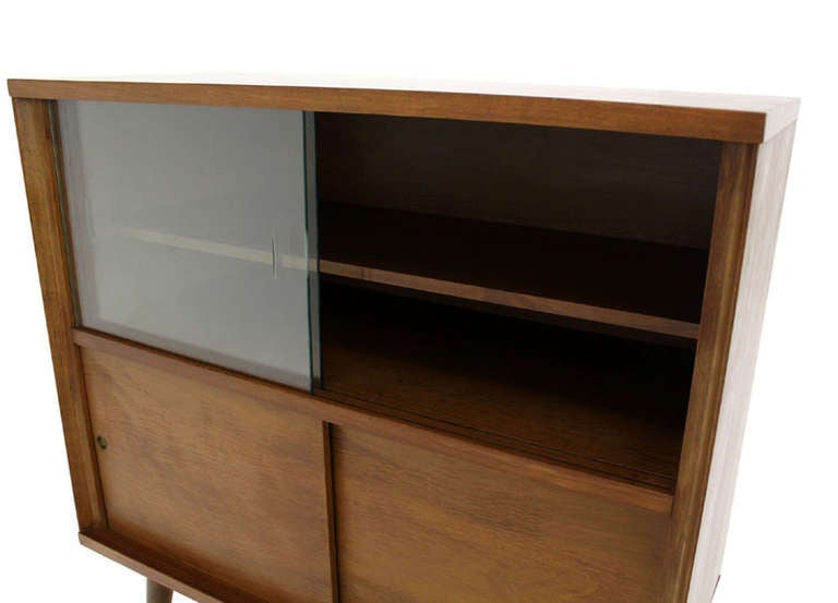 Pair of Mid-Century Modern Cabinet Bookcases 3