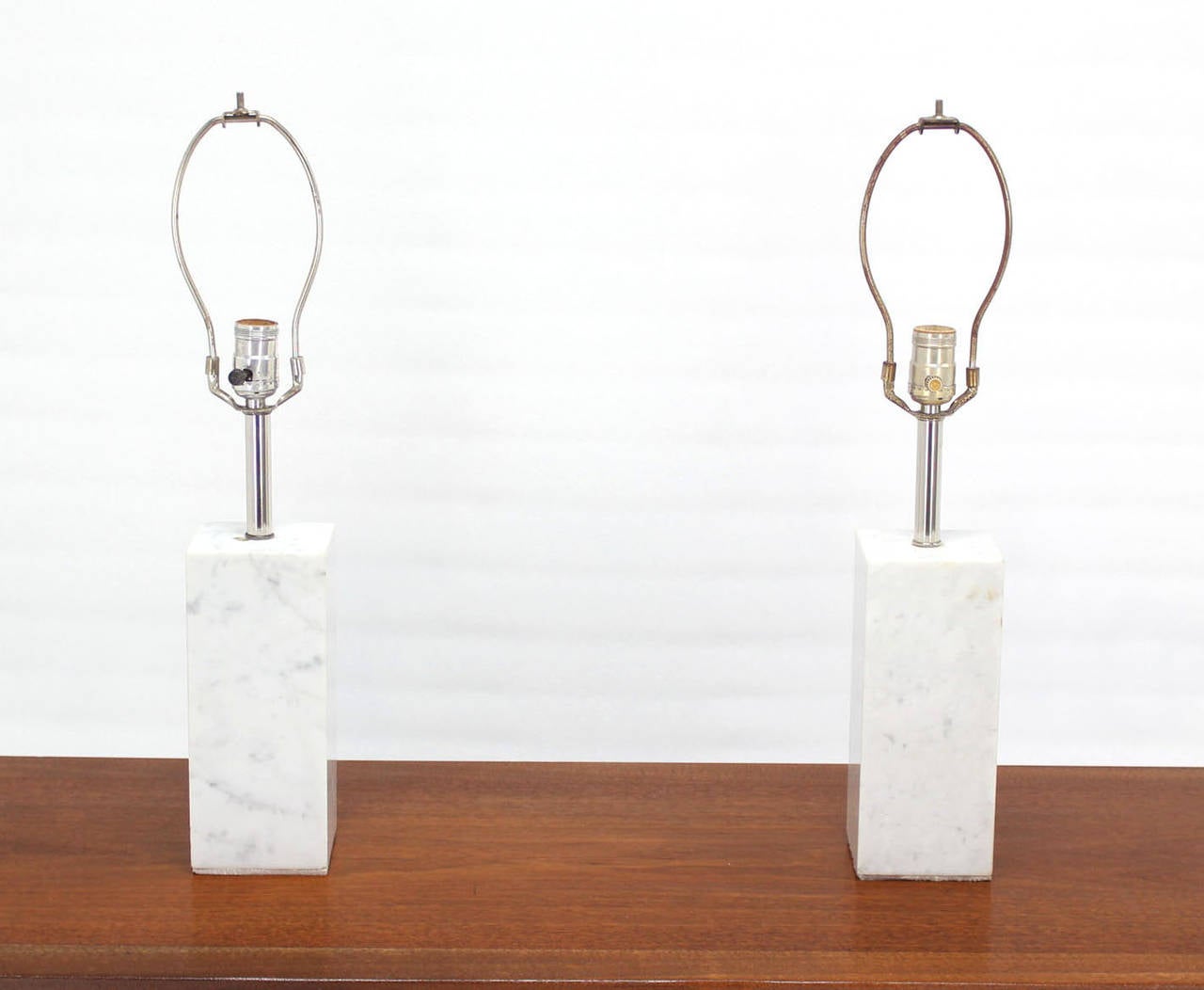 American Pair of White Marble Cube-Shape Table Lamps