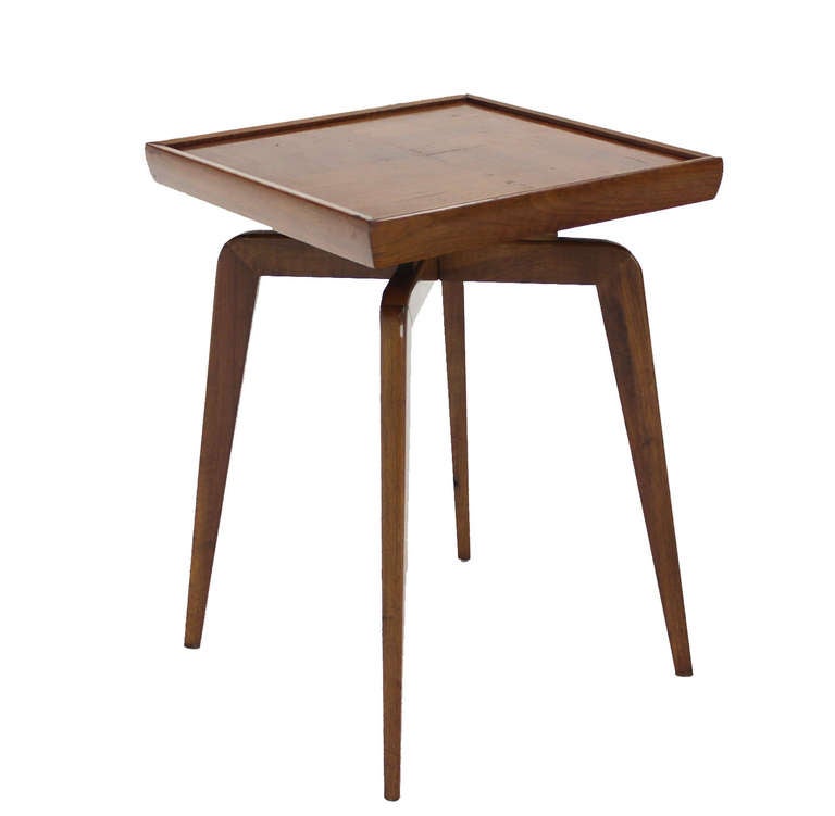 Mid-Century Modern Spider Leg Style Occasional Table 3