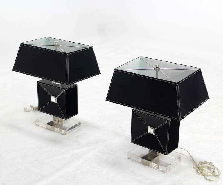 Nice vintage pair of lucite base table lamps