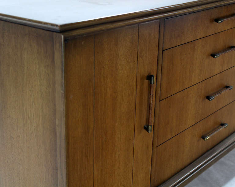 Mid-Century Modern Walnut Credenza or Sideboard Dresser 1