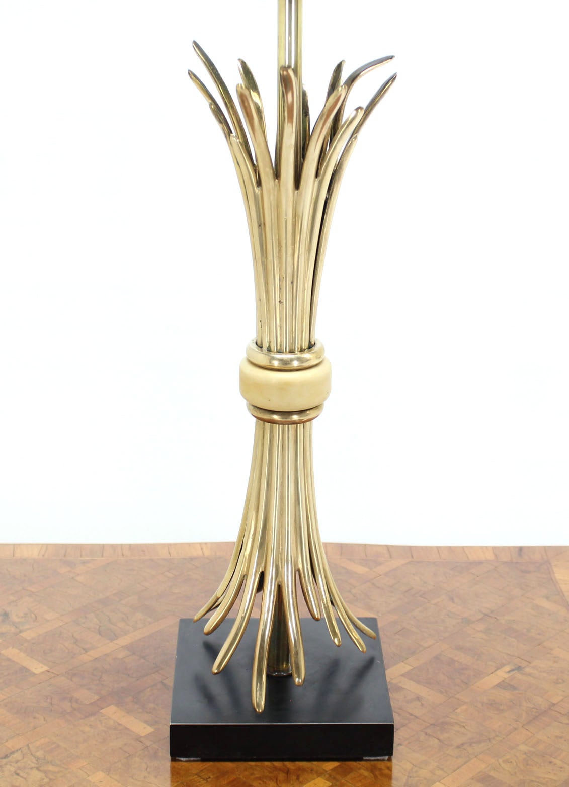 Gold or Brass Wheat Sheaf Base Table Lamp by Chapman 1