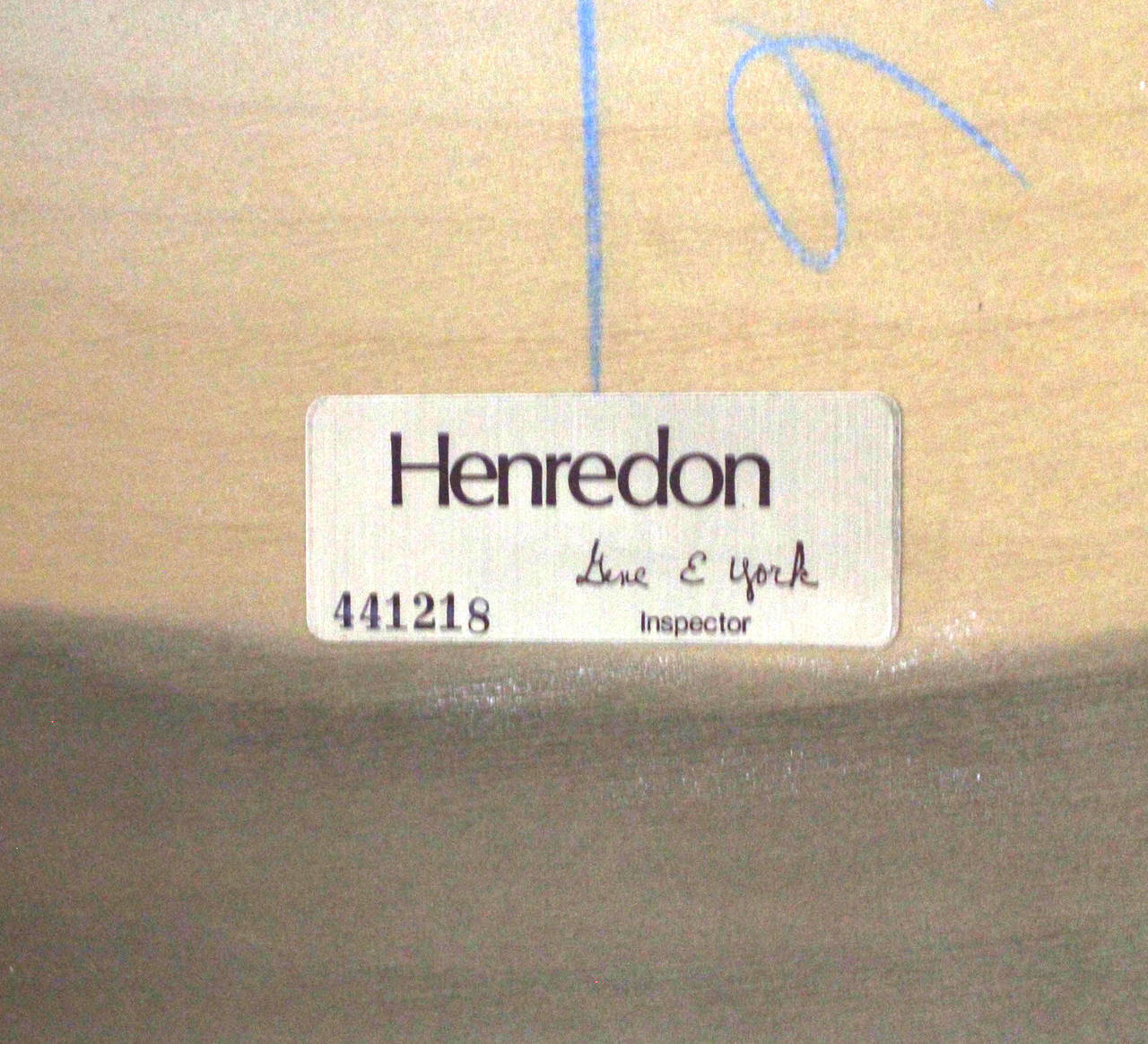 Nice burl wood Henredon Table with 1 20