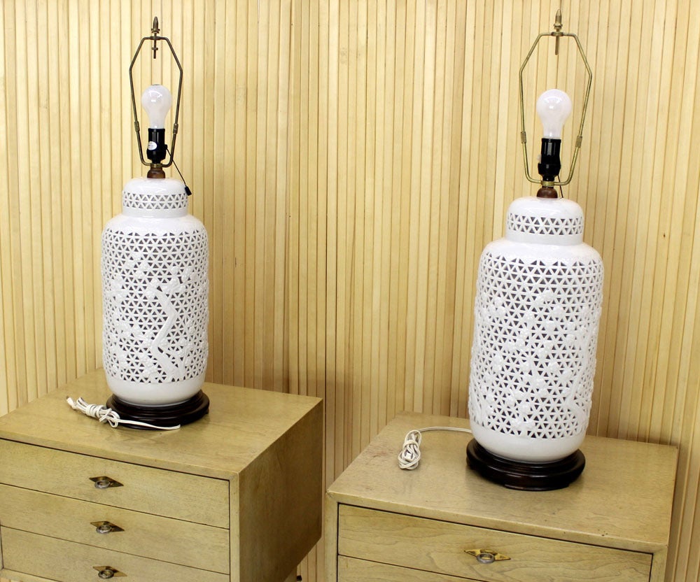 20th Century Pair of Fine Porcelain Table Lamps with Painted Shades