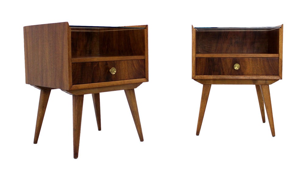 Pair of Swedish Mid Century Modern End Tables 4