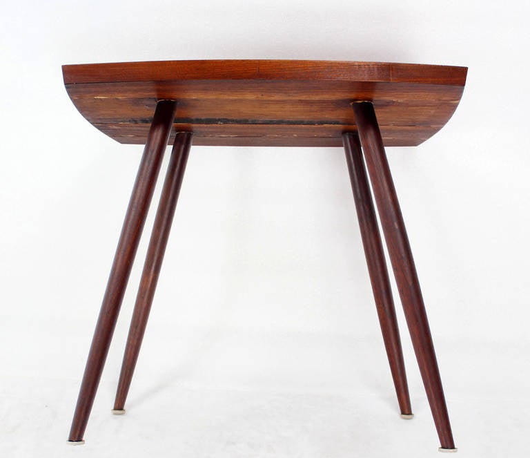 George Nakashima Walnut End or Lamp Table In Excellent Condition In Rockaway, NJ