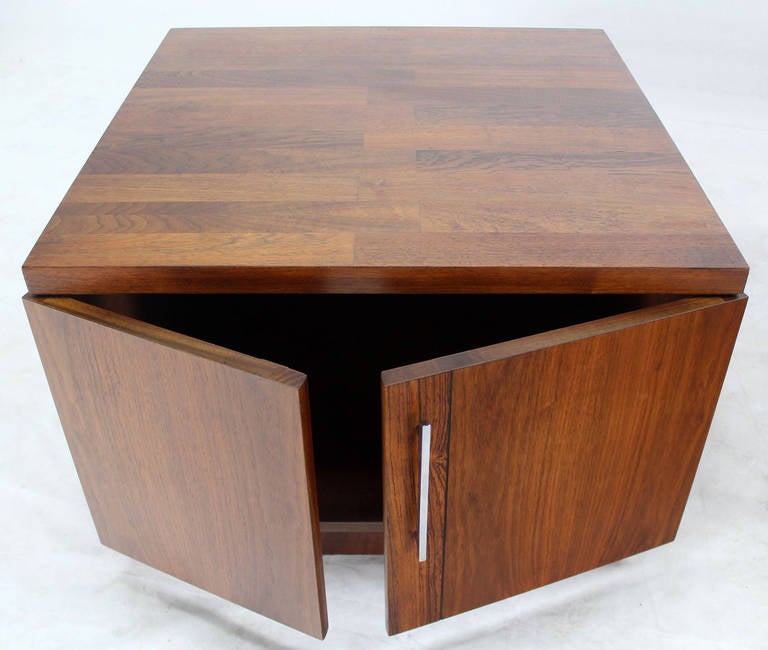 American Pair of Mid-Century Modern Cube Shape End Table Cabinets in Rosewood Walnut