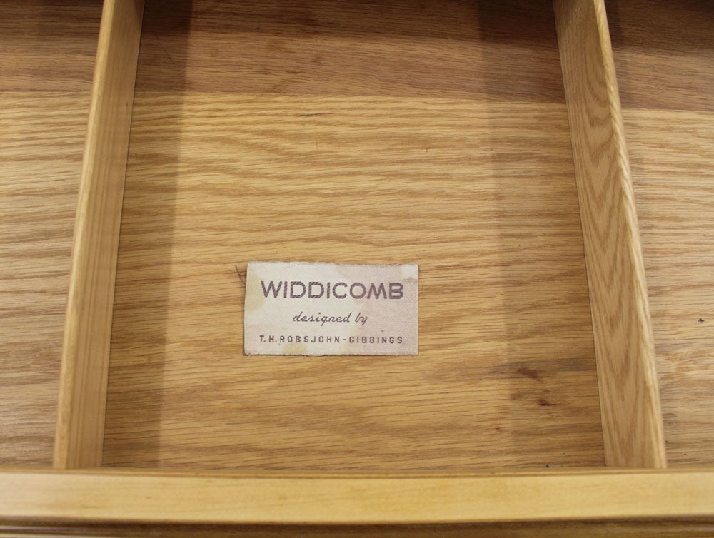 Gibbings for Widdicomb Mid Century Modern Blond Walnut Dresser High Chest In Excellent Condition In Rockaway, NJ