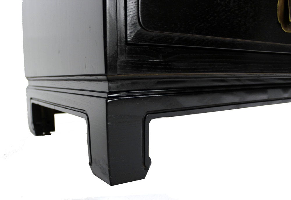 Mid-20th Century Pair of Black Lacquer Bachelor Chests Dressers Oriental