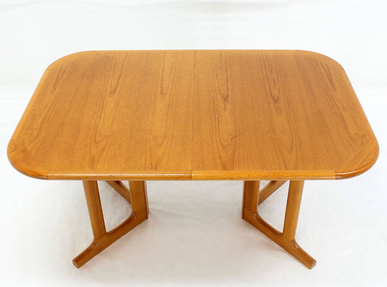 Danish Modern Rectangle Shape Teak Dining Table with Two Leaves In Excellent Condition In Rockaway, NJ