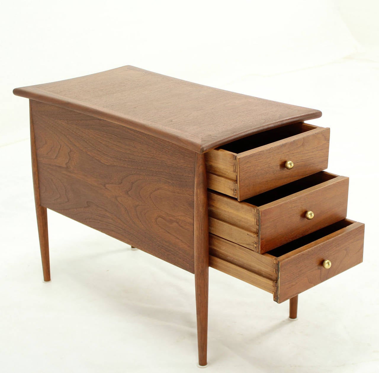 High quality craftsmanship 3 drawer end side table stand petit chest.
