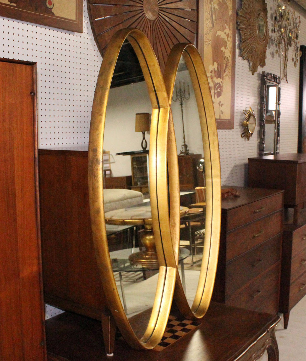Dual Interlocking Oval Gold Frame Mirror In Excellent Condition In Rockaway, NJ