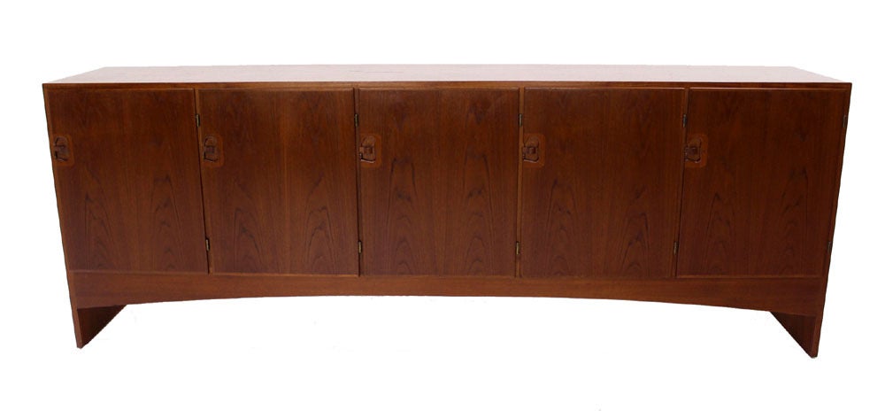 Danish Mid-Century Modern Extra-Long Teak Credenza Dresser 1