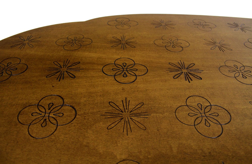 Mid-Century Modern Walnut, Decorative Oval Coffee Table In Excellent Condition In Rockaway, NJ