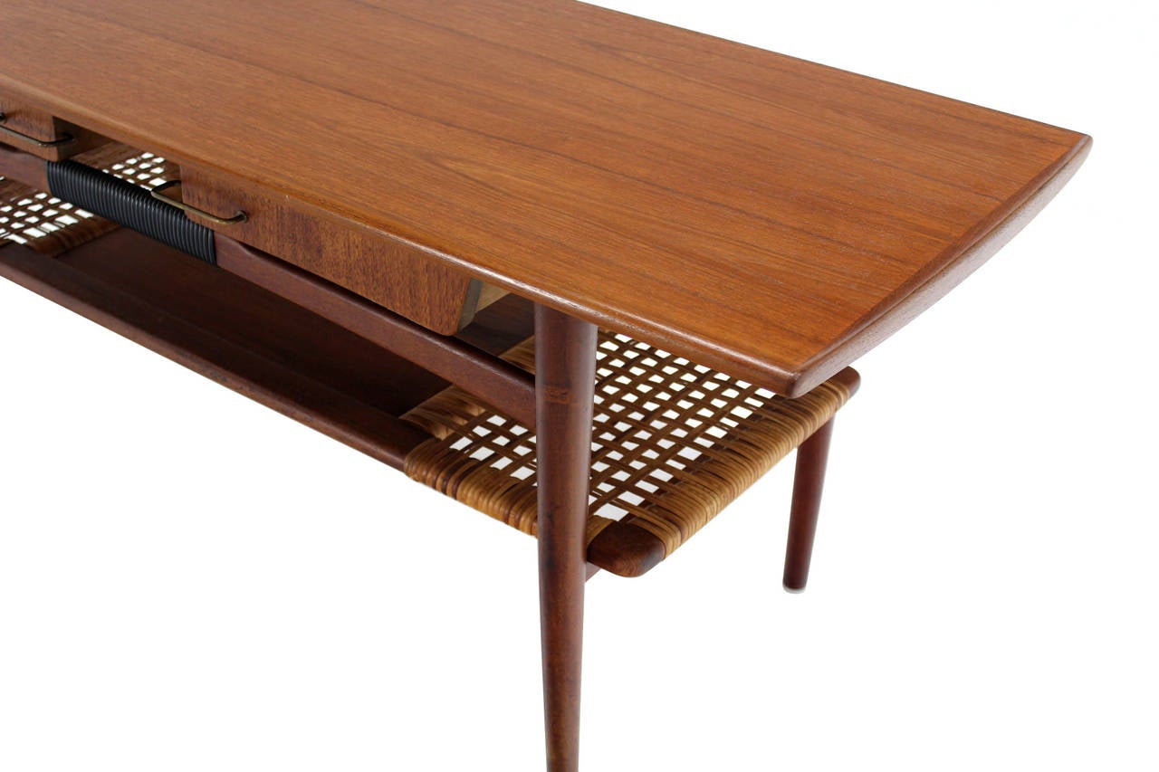 Danish Modern Teak Coffee Table Cane Shelf Rolled Edges 4 Storage Drawers In Excellent Condition In Rockaway, NJ