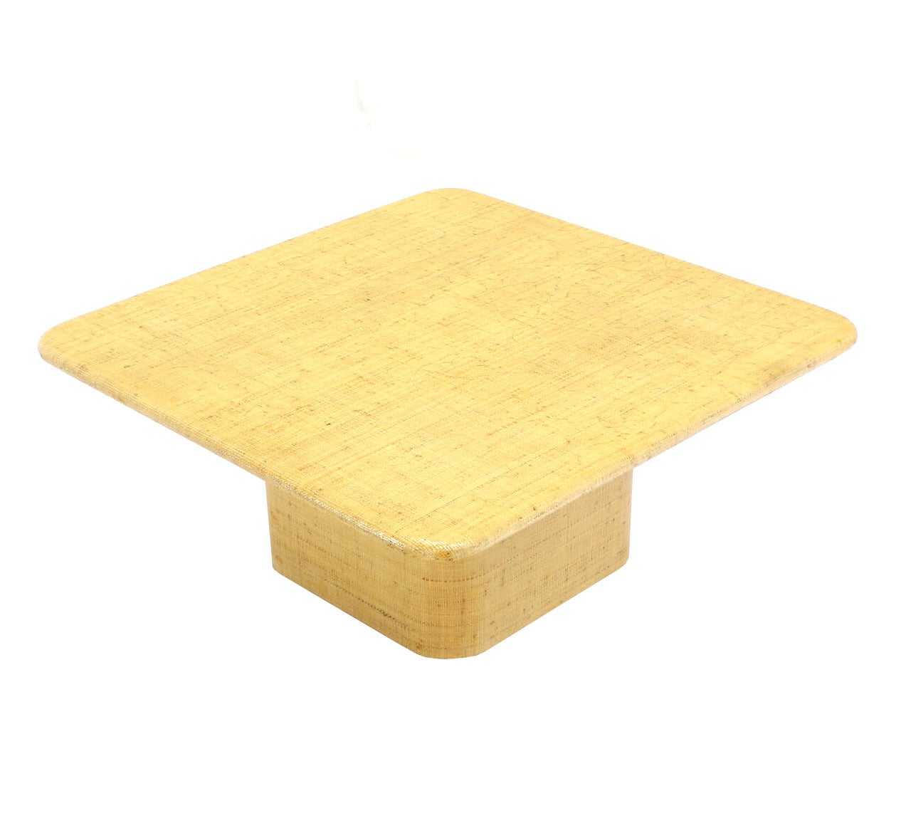 20ième siècle Table basse carrée recouverte de tissu sous bord biseauté. en vente
