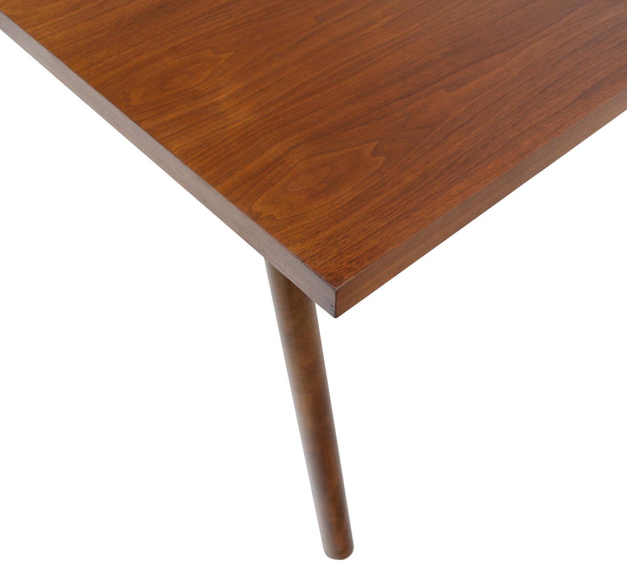 Robsjohn Gibbings Walnut Extention Dining Table with Two Leaves In Excellent Condition For Sale In Rockaway, NJ