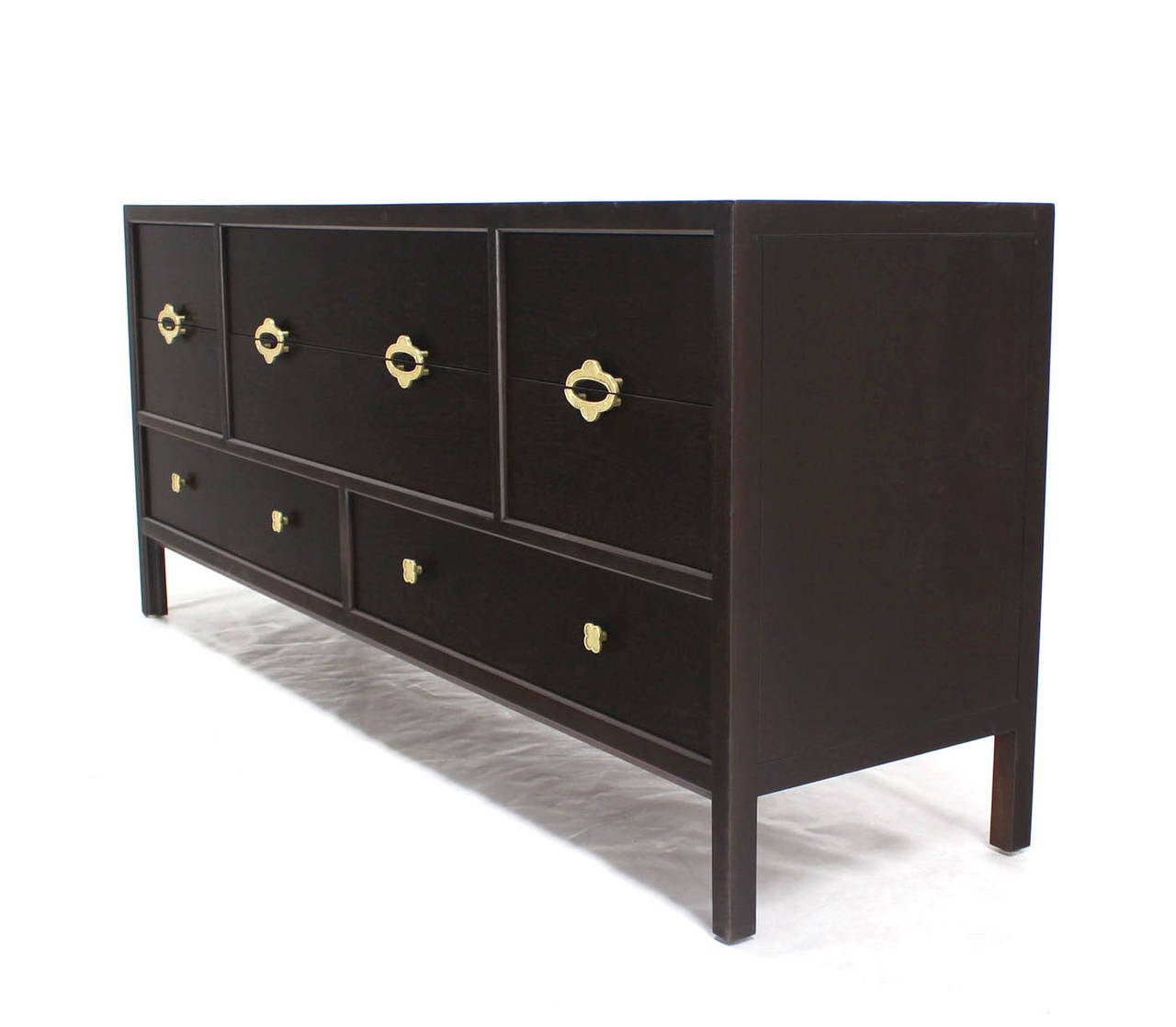 Ebonized Multi Drawer Mid Century Modern Long Dresser w/ Brass Pulls. In Excellent Condition In Rockaway, NJ