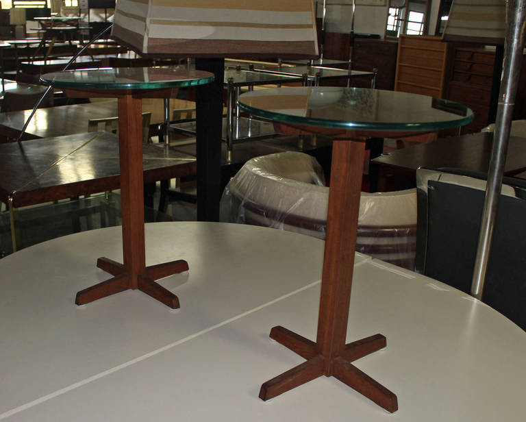 Late 20th Century Pair of Mid Century Modern Glass Top Solid Walnut X-Base End or Side Tables