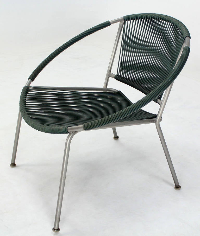 Very nice mid-century modern vintage outdoor chair.