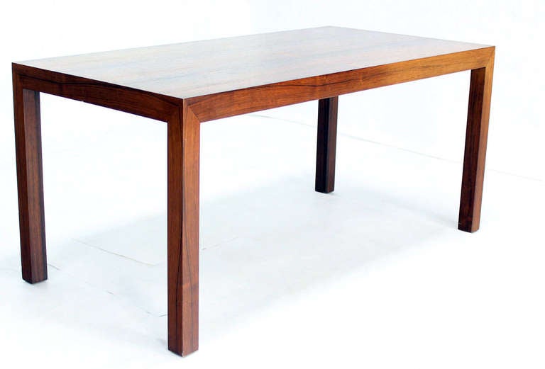 Mid-Century Modern Rosewood Parsons Coffee Table In Excellent Condition In Rockaway, NJ