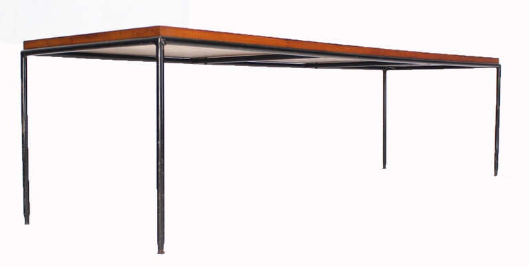 Very nice mid century modern coffee table by Paul McCobb.