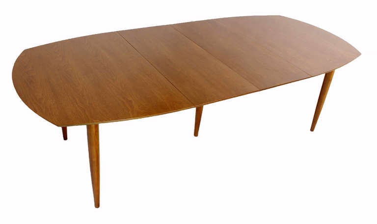 20th Century John Stuart Mid Century Modern Walnut Dining Table with Two Leaves For Sale