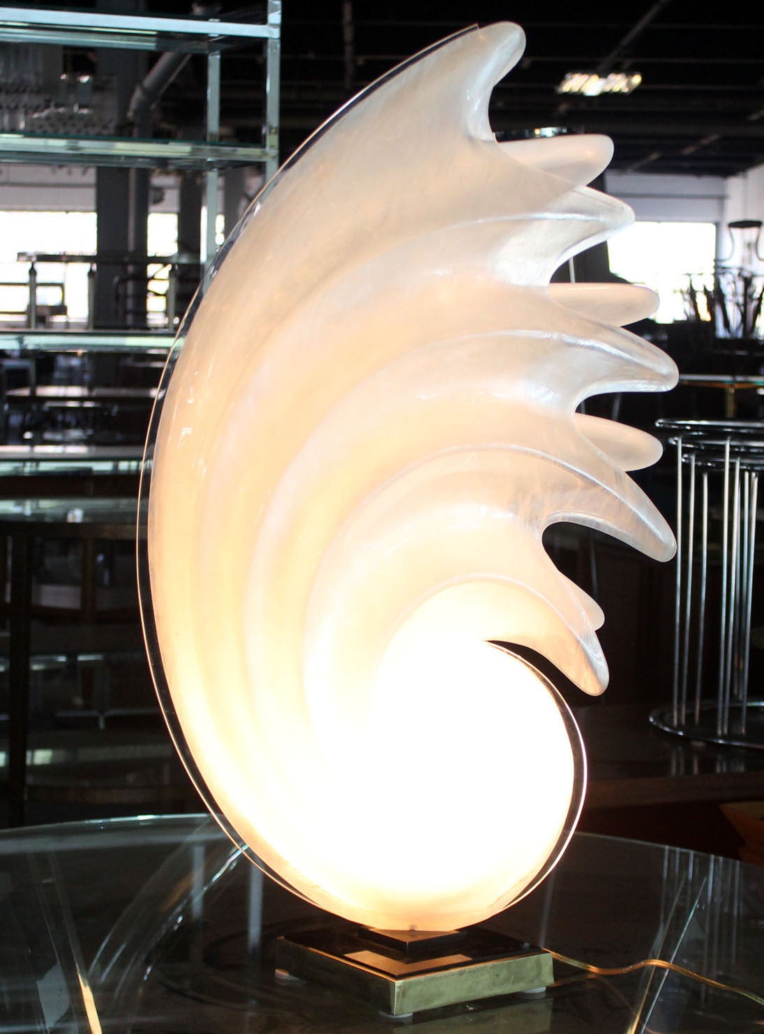 White Molded Acryilic Mid-Century Modern Sculptural Table Lamp 2
