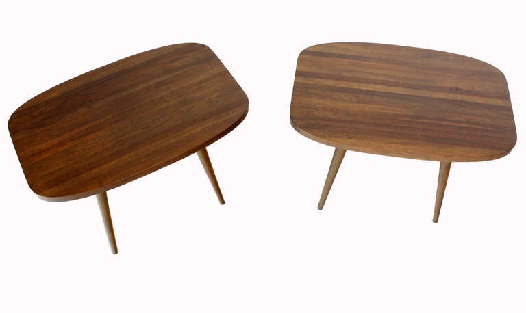 Pair of Boat Oval Shape Mid-Century Modern Solid Walnut End Tables  5