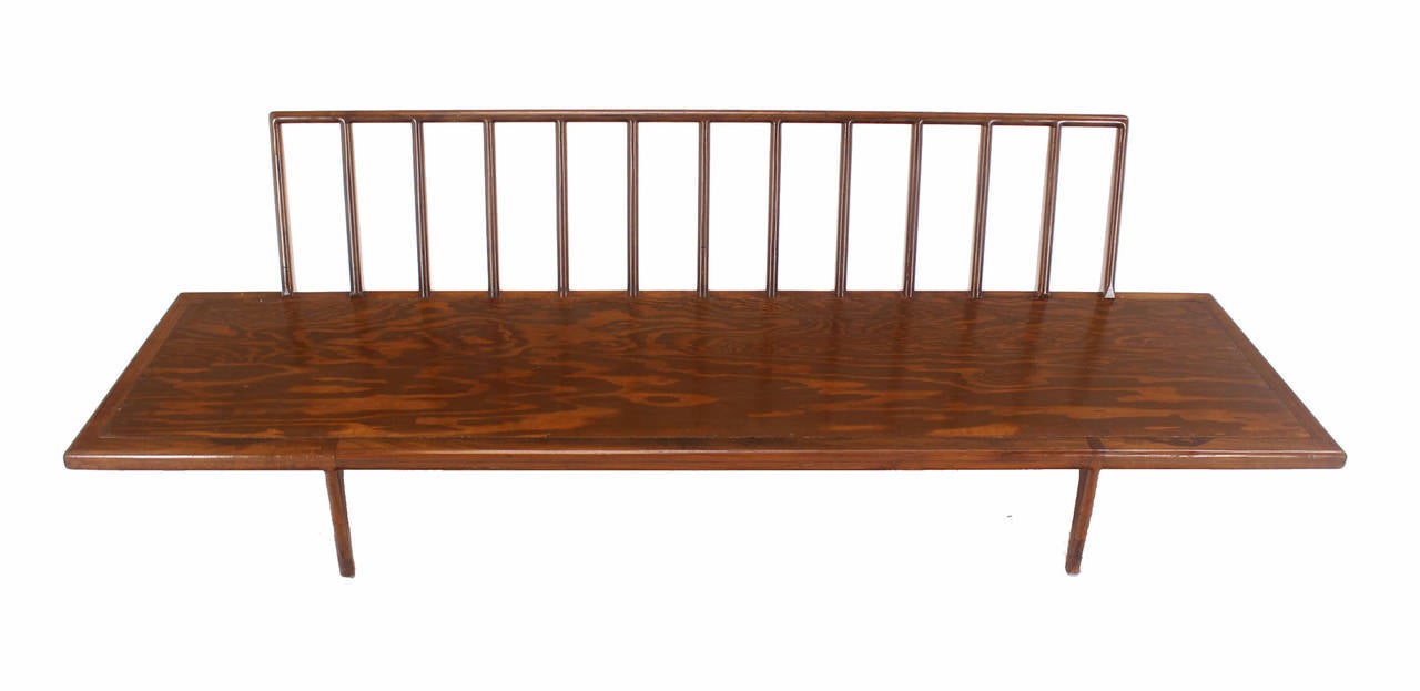 Mid-Century Modern Daybed Frame In Good Condition In Rockaway, NJ