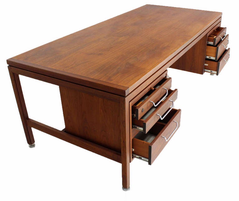 American Jens Risom Oiled Walnut Mid-Century Modern Executive Desk