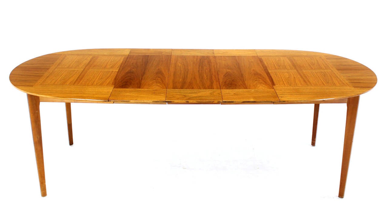 Mid-Century Modern Walnut Oval Dining Table with Three Leaves 3