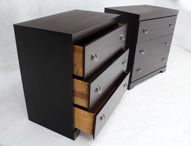 Pair of Mid Century Modern Deco Style Bachelor Chests or Dressers In Excellent Condition In Rockaway, NJ
