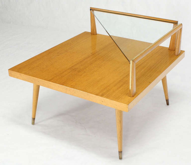 American Mid-Century Modern Two-Tier Corner Coffee or End Table