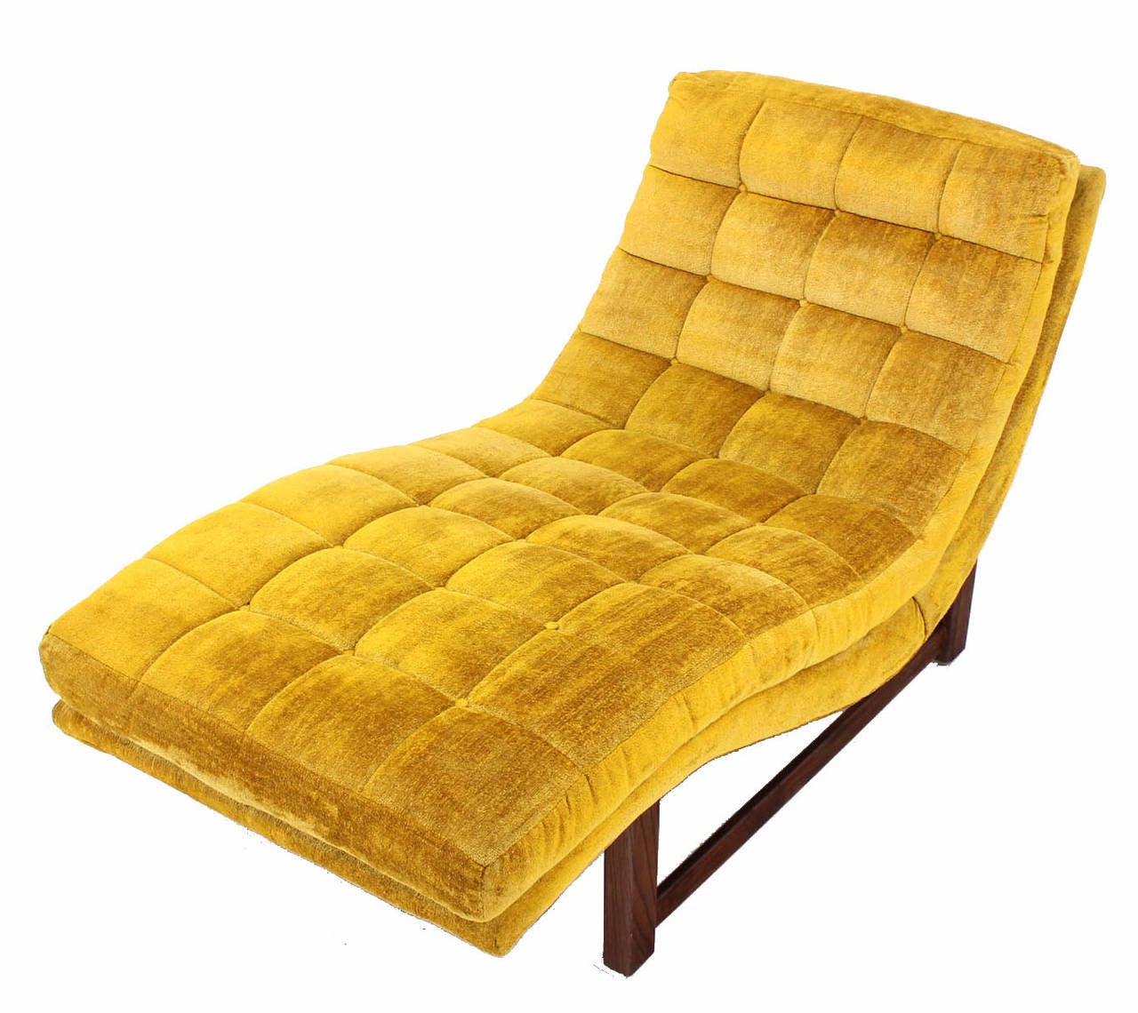 Mid-Century Modern Golden Velvet Upholstery, Wave Chaise Longue In Excellent Condition In Rockaway, NJ