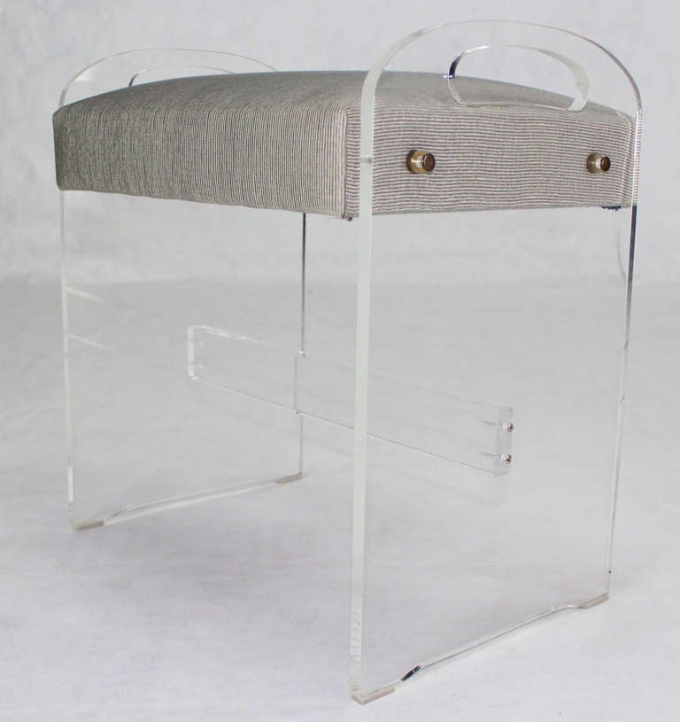 Mid-Century Modern Lucite Piano Bench In Excellent Condition In Rockaway, NJ