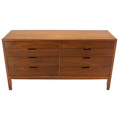 Mid-Century Modern John Stuart Bookmatched Walnut Eight-Drawer Dresser 2
