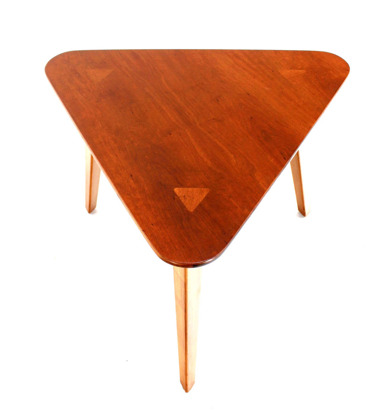 Mid-Century Scandinavian Modern Three-Leg End or Side Table In Excellent Condition In Rockaway, NJ