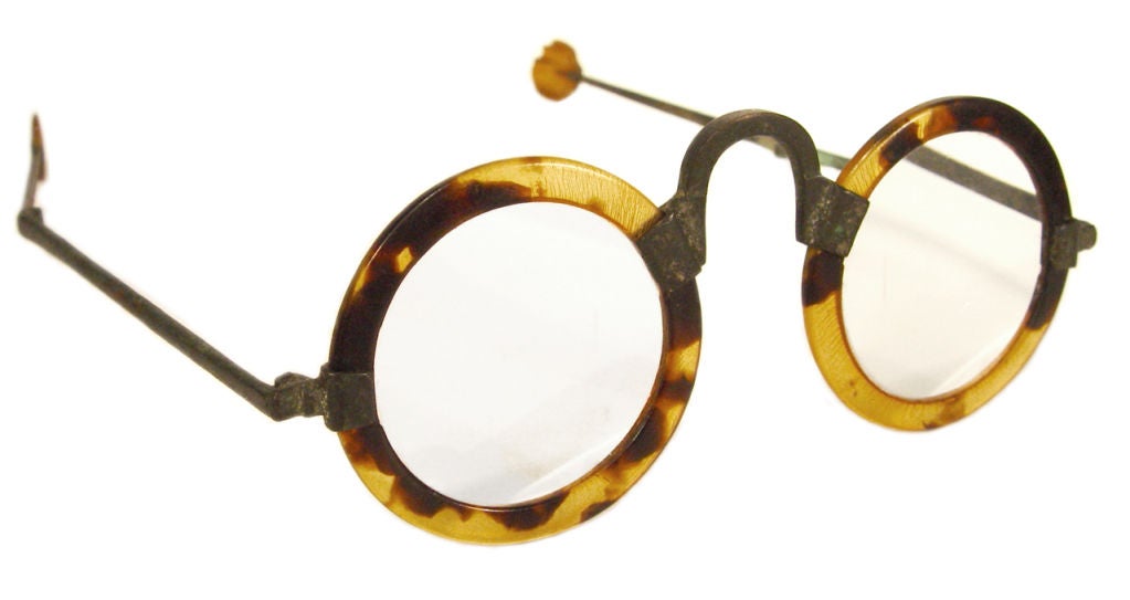In the late 1800s eyeglasses became an important affectation for upper class Chinese. When they saw eyeglasses on visiting Westerners, the Chinese thought of these glasses as increasing one’s apparent age; ie. they added age and dignity to the