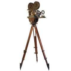 Hand Crank News Reel Camera - Movie Prop