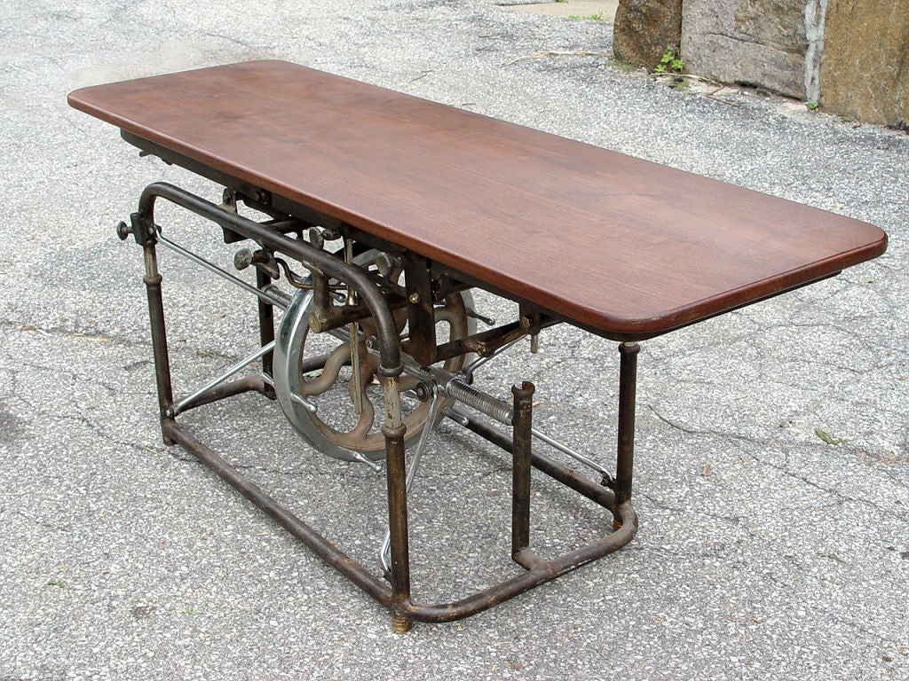 Iron Elaborate Antique Mechanical Table