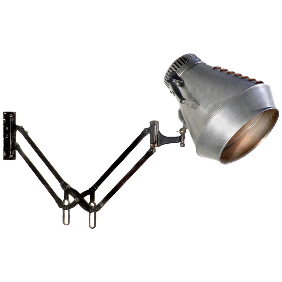 Articulated Swing Arm Examination Light