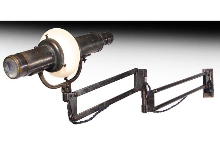 Original Dentiscope - The Holy Grail of medical lighting In Excellent Condition In Peekskill, NY