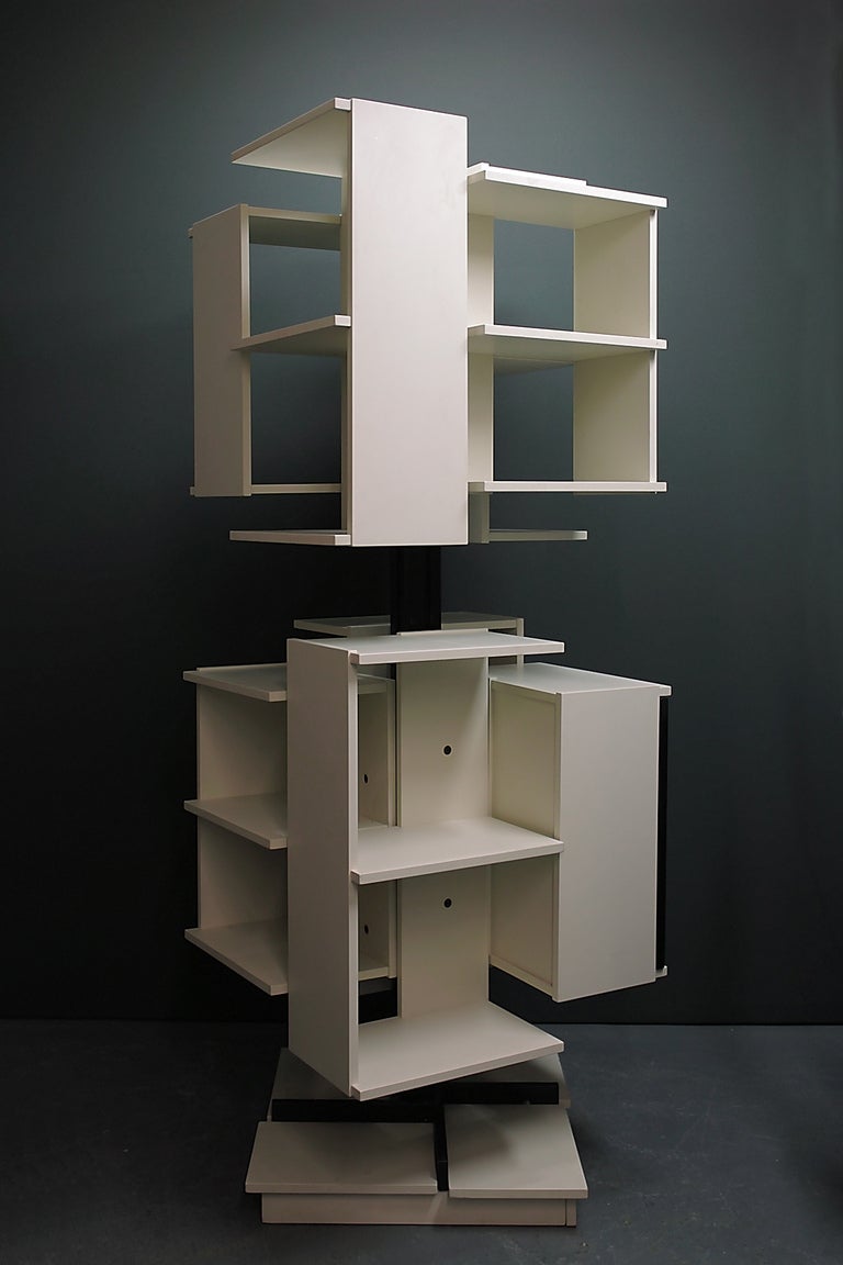 A turning library by Claudio Salocchi In Excellent Condition In Saarbruecken, DE
