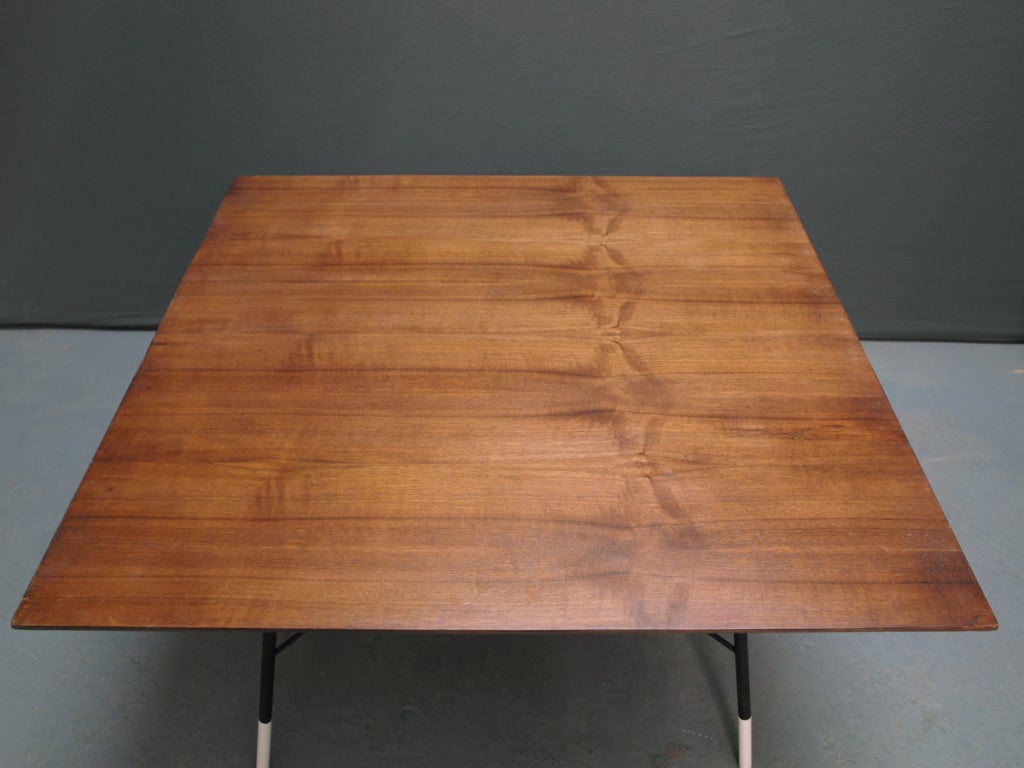 Metal A pair of low tables by Ico Parisi for Cassina