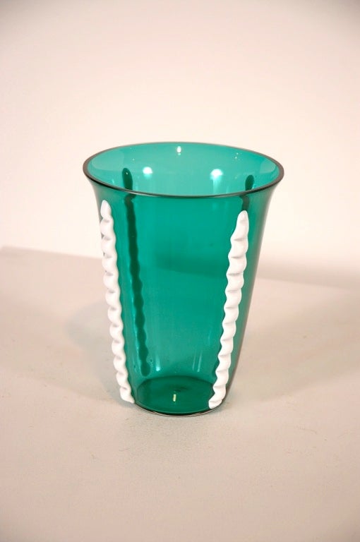 Gio Ponti Style Green & White Glass Vase In Excellent Condition In Los Angeles, CA