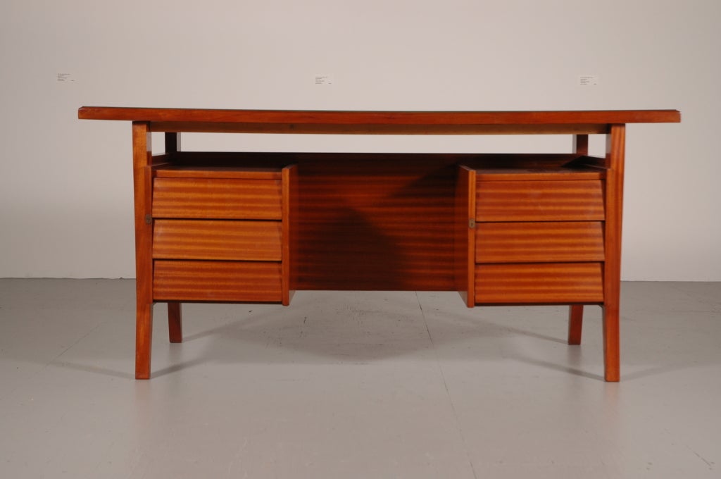 Mid-Century Modern Schirolli's  Mahogany Desk after Gio Ponti For Sale